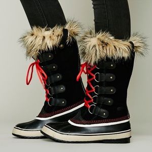 Sorel Joan of Arctic winter boots